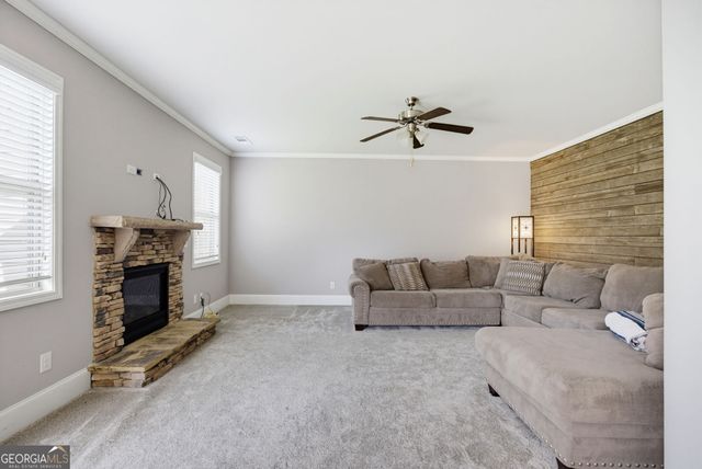 550 Red Fox Drive, Dallas, GA 30157