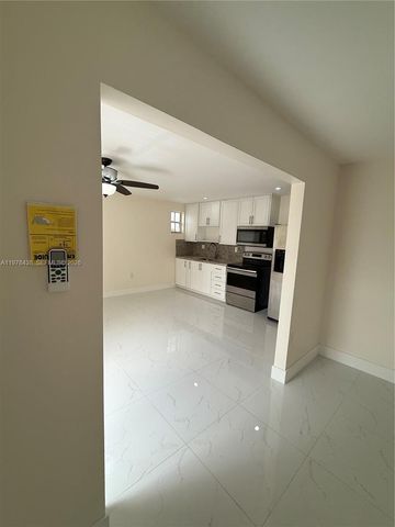 11690 SW 185th St 1, Miami, FL 33157