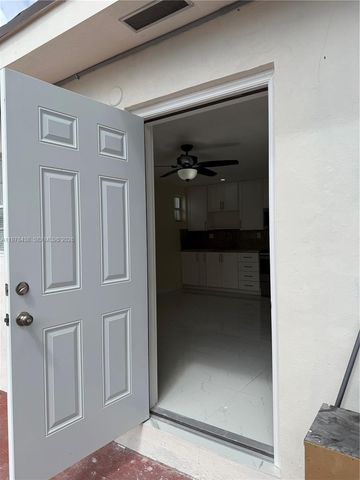 11690 SW 185th St 1, Miami, FL 33157