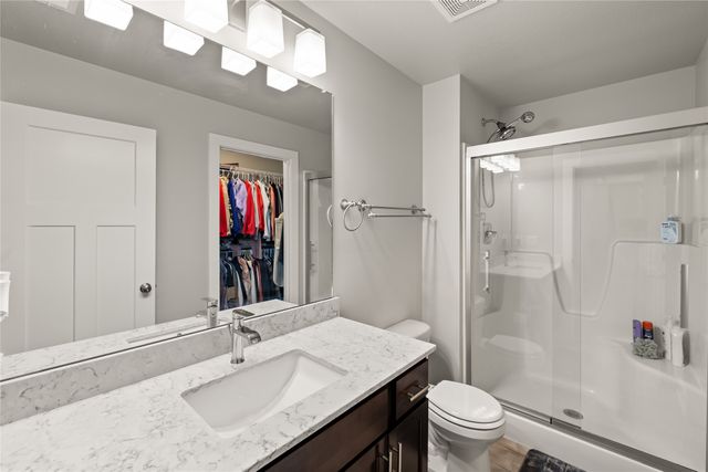 17127 Blue Sage Lane, Urbandale, IA 50323