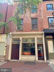 262 S 11TH STREET, Philadelphia, PA 19107