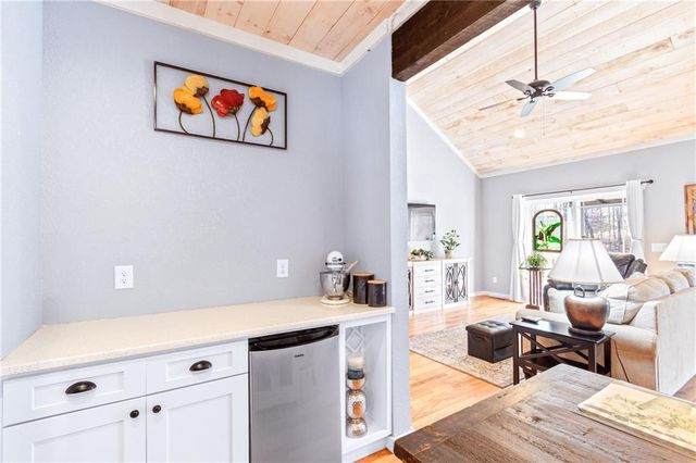 18 Shady Grove Lane, Blue Ridge, GA 30513