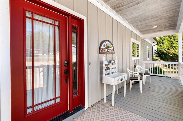 18 Shady Grove Lane, Blue Ridge, GA 30513