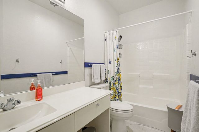 4166 Fair Oaks Drive, Grapevine, TX 76051