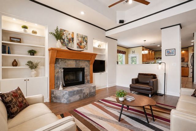 4166 Fair Oaks Drive, Grapevine, TX 76051