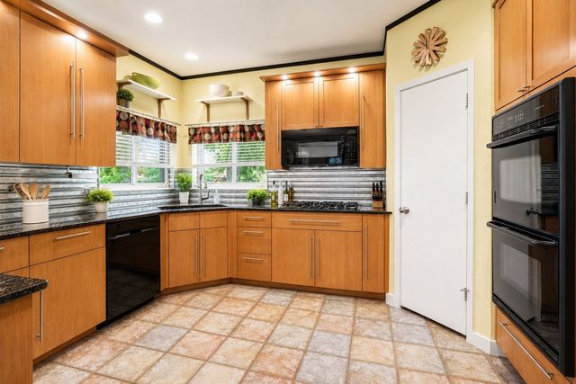 4166 Fair Oaks Drive, Grapevine, TX 76051