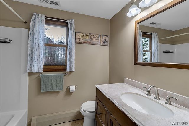 619 Lake Avenue, Lancaster, NY 14086