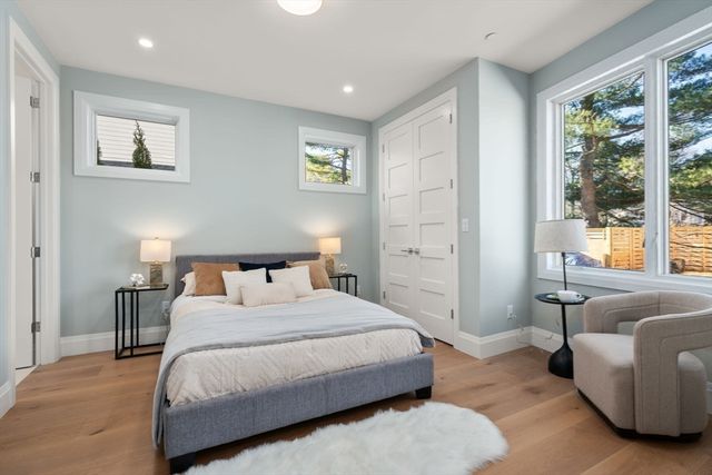 956 Walnut St 5, Newton, MA 02461