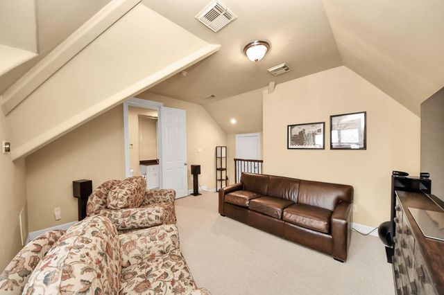 6310 Hermann Lake DR, Houston, TX 77021