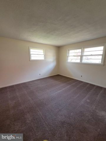 2671 EGYPT RD, Audubon, PA 19403