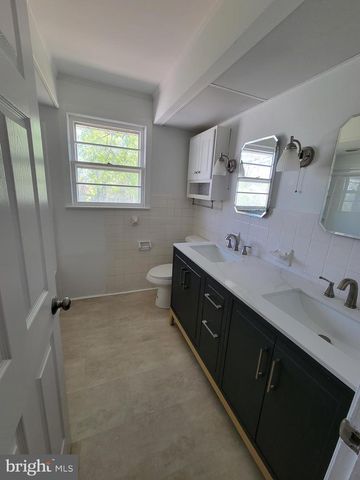 2671 EGYPT RD, Audubon, PA 19403