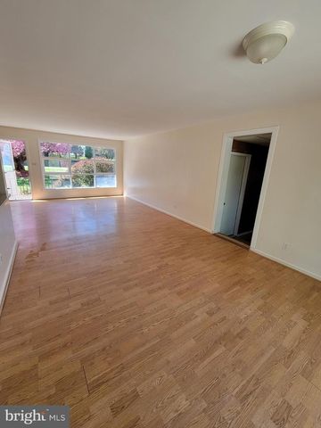 2671 EGYPT RD, Audubon, PA 19403