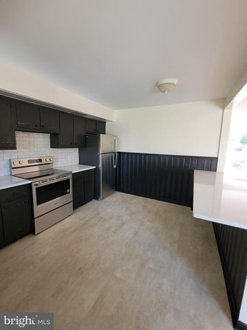 2671 EGYPT RD, Audubon, PA 19403
