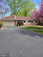 2671 EGYPT RD, Audubon, PA 19403