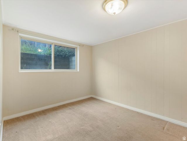 1204 E IRIS LN, Millcreek, UT 84106