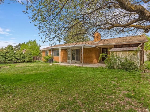 1204 E IRIS LN, Millcreek, UT 84106