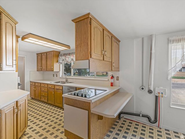 1204 E IRIS LN, Millcreek, UT 84106