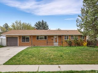 1204 E IRIS LN, Millcreek, UT 84106