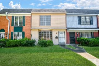 6111 Fondren Road 11, Houston, TX 77036