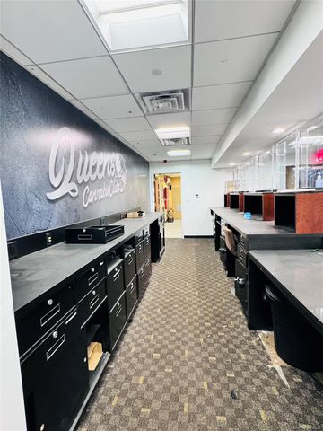 30-75 Steinway Street, Astoria, NY 11103