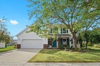 10090 Heatherway Drive, Pinckney, MI 48169