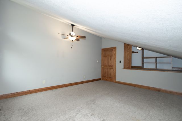 1319 W 4th Street S, Newton, IA 50208