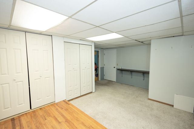 1319 W 4th Street S, Newton, IA 50208