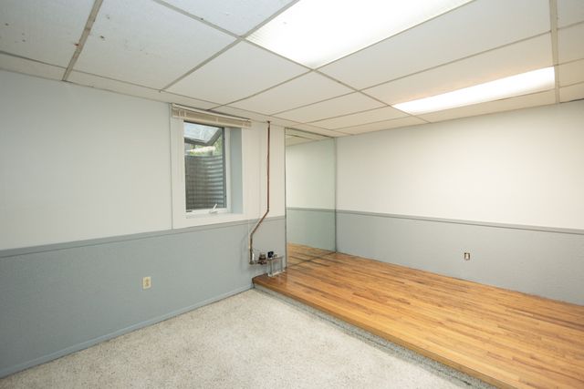 1319 W 4th Street S, Newton, IA 50208