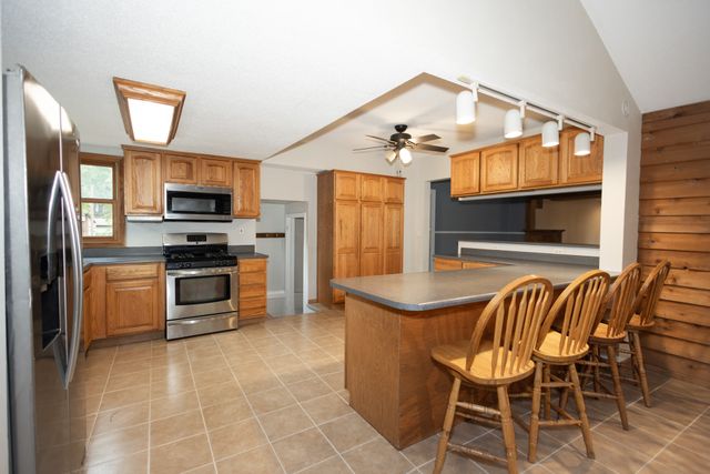 1319 W 4th Street S, Newton, IA 50208