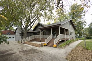 1319 W 4th Street S, Newton, IA 50208