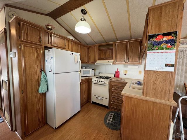 215 S Valley View Road, Donna, TX 78537