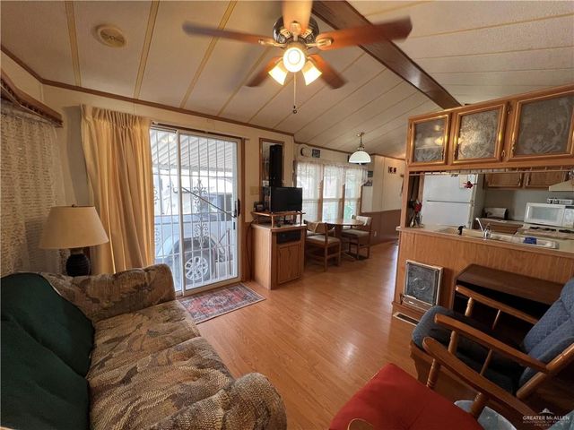 215 S Valley View Road, Donna, TX 78537