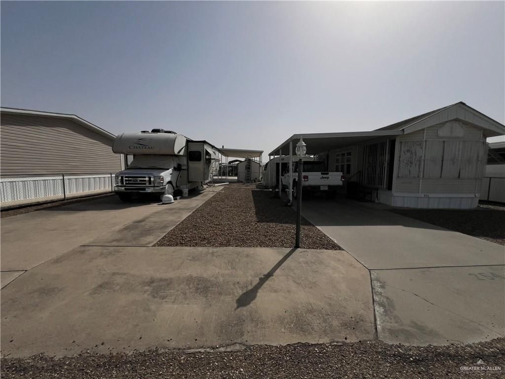 215 S Valley View Road, Donna, TX 78537