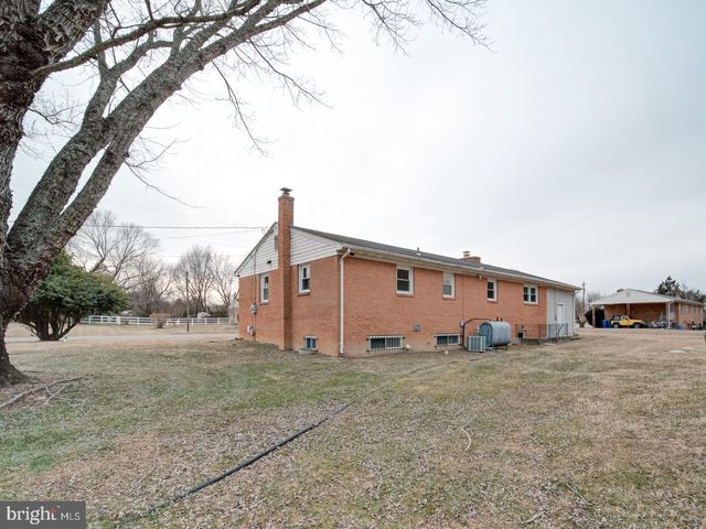 10524 DEACON RD, White Plains, MD 20695