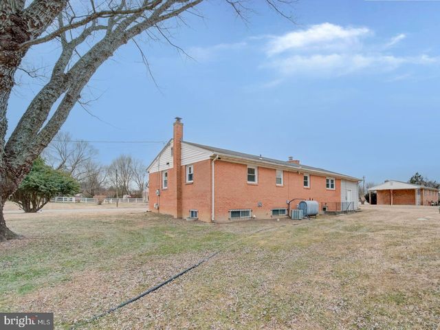 10524 DEACON RD, White Plains, MD 20695