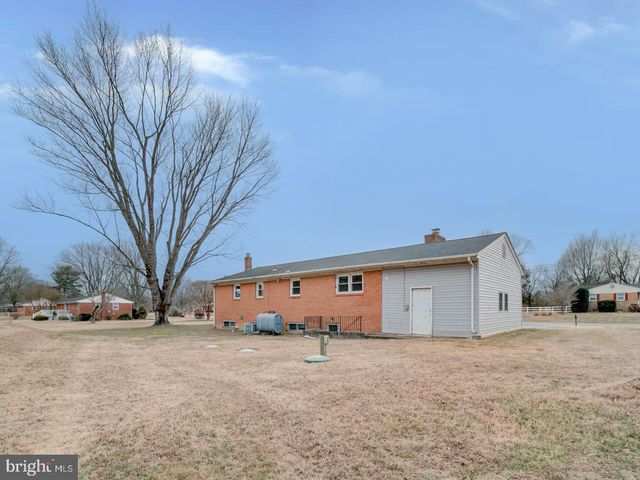 10524 DEACON RD, White Plains, MD 20695