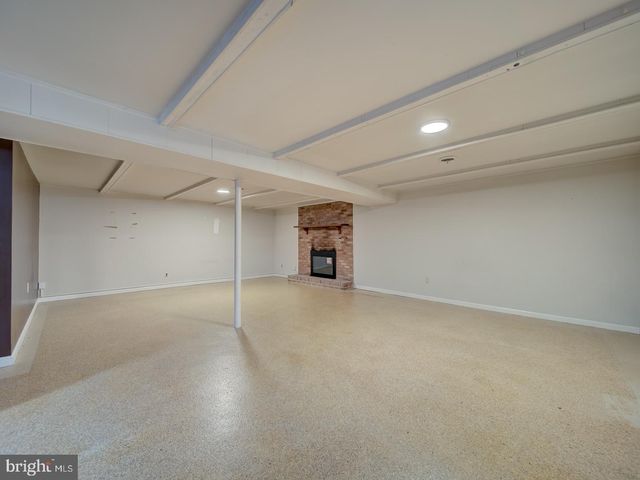 10524 DEACON RD, White Plains, MD 20695