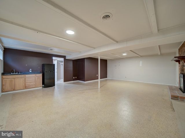 10524 DEACON RD, White Plains, MD 20695