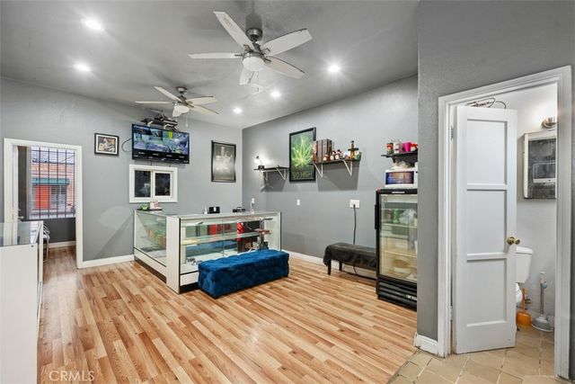 9819 S Normandie, Los Angeles, CA 90044