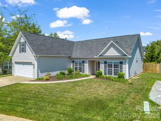 38 Black River Road, Fletcher, NC 28732
