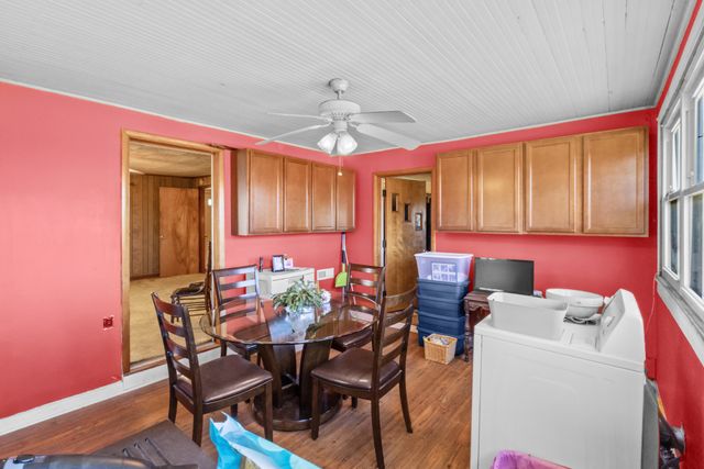 1325 Huggins Rd, Clarksville, TN 37040