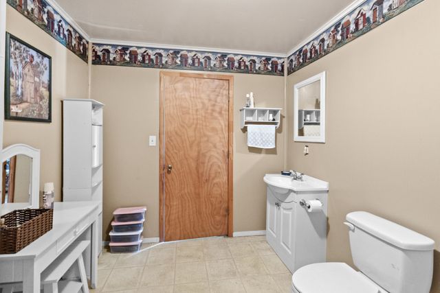 1325 Huggins Rd, Clarksville, TN 37040