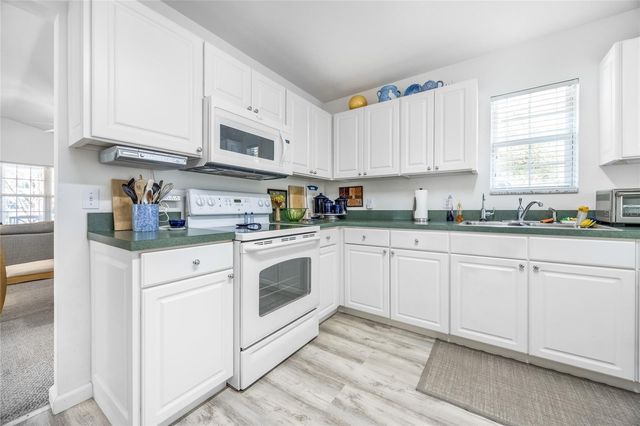 719 TOWN COURT, Bronson, FL 32621