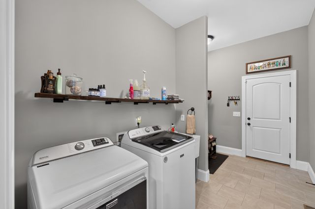 7076 Big Oak Ln, Nolensville, TN 37135