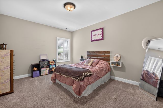 7076 Big Oak Ln, Nolensville, TN 37135