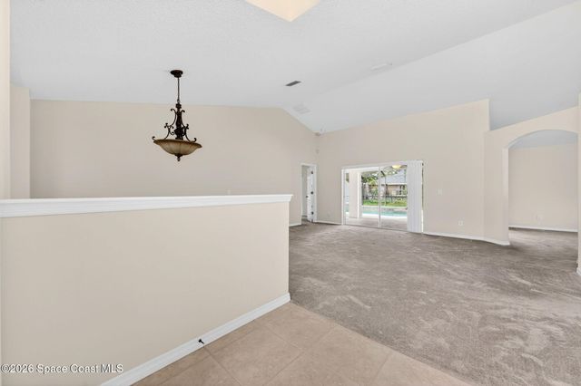 587 Dixon Road NW, Palm Bay, FL 32907