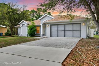 587 Dixon Road NW, Palm Bay, FL 32907