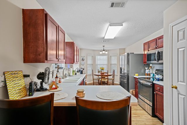 5315 Ten Point Drive, Crestview, FL 32539