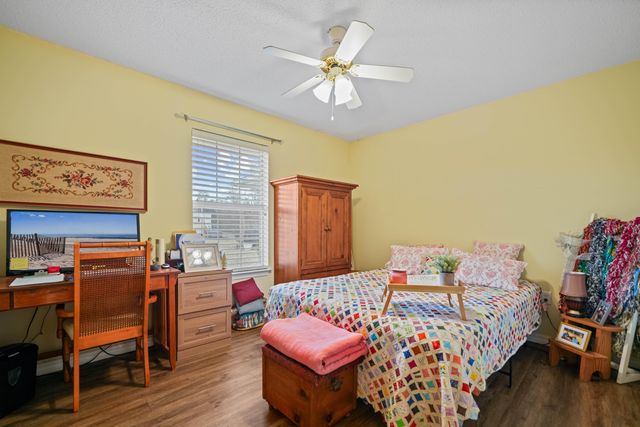 5315 Ten Point Drive, Crestview, FL 32539