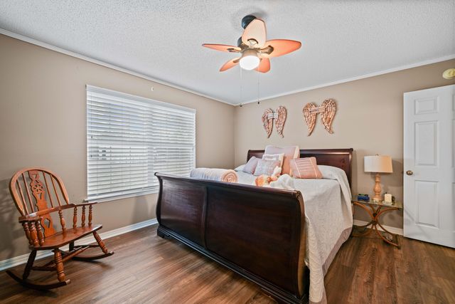 5315 Ten Point Drive, Crestview, FL 32539